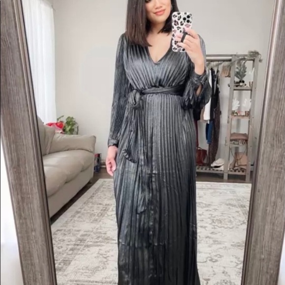 COPY - Express long sleeve maxi dress Bridal prom special occasion Long dress N… - Picture 8 of 8